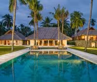 Villa Sepoi Sepoi, En bord de piscine salon